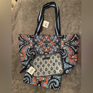 Vera Bradley large family tote and beach pouch set in Marrakesh NWT